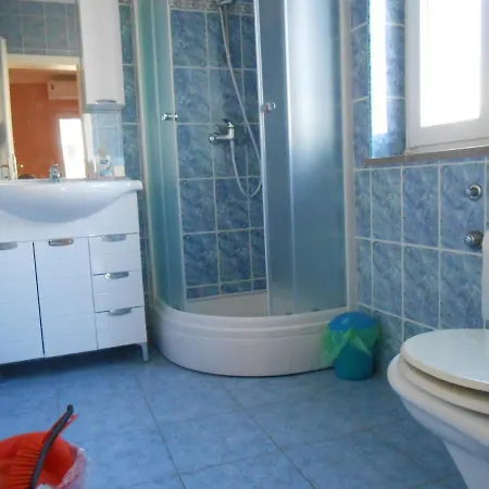 בית הארחה Apolonija 4*