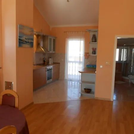 奥珀罗尼加别墅酒店 4*