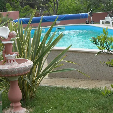 奥珀罗尼加别墅酒店 招待所