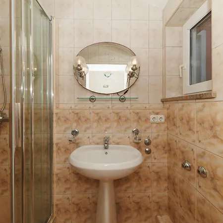 Affittacamere Apolonija 4*