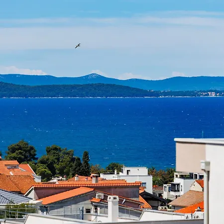 奥珀罗尼加别墅酒店 招待所 4*