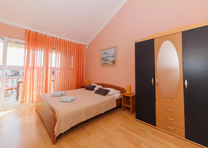 Maison d'hôtes Apolonija 4*