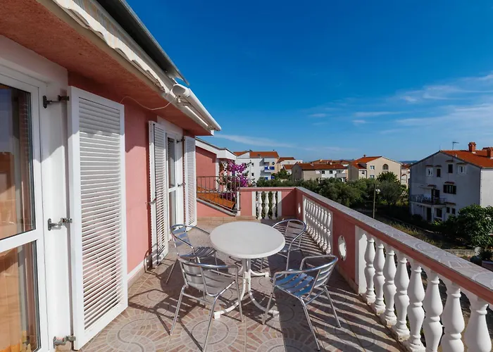 Maison d'hôtes Apolonija 4*